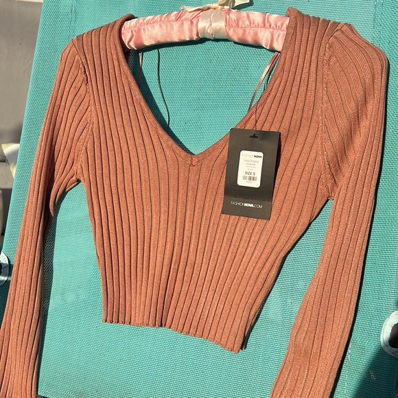 FashionNova NWT Sweater - Picture 2 of 6